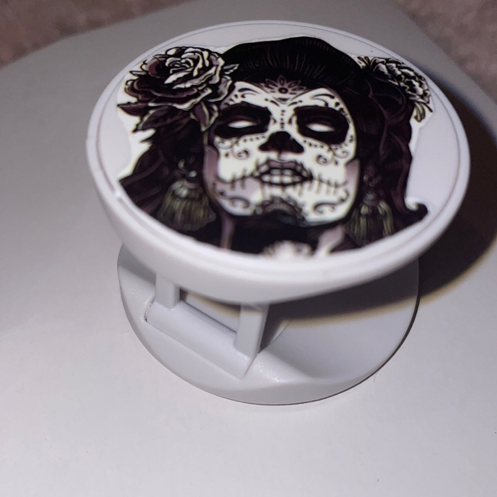 Pop socket